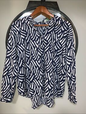 Sonoma Navy and White Patterned Button-Down Shirt